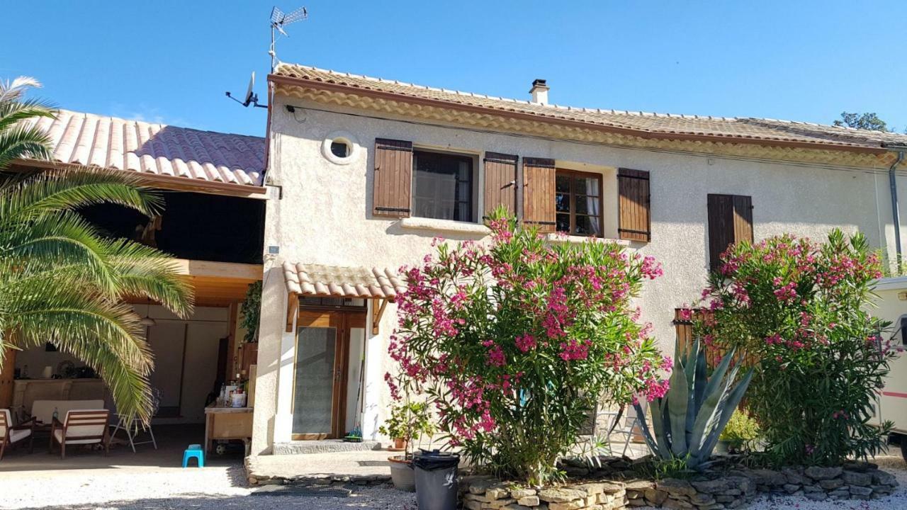 Mas Des Gardies Saint-Julien-de-Peyrolas 外观 照片