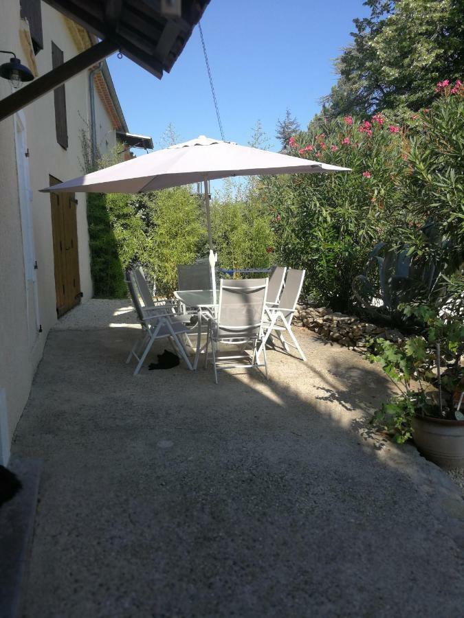 Mas Des Gardies Saint-Julien-de-Peyrolas 外观 照片